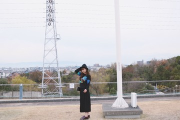 001