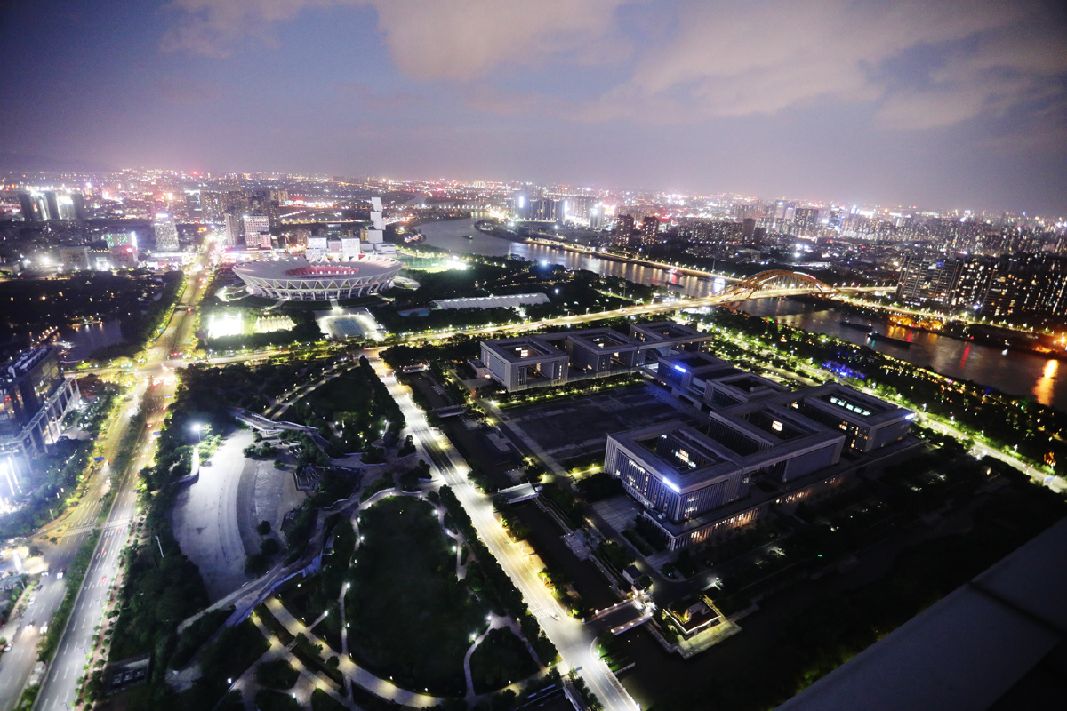 新城夜景迷人戚伟雄摄于广东佛山东平新城