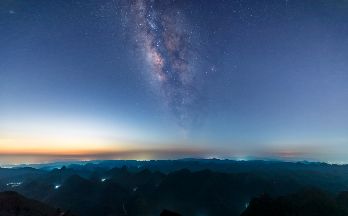 莫六公顶极挑战8小时探索星空繁星点点绝美银河呲牙