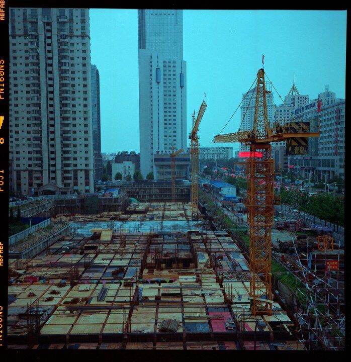 窗外<br />
Rolleiflex 3.5f  fuji PN160NS