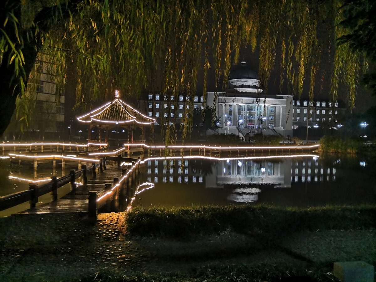 我们漂亮的四川大学锦城学院