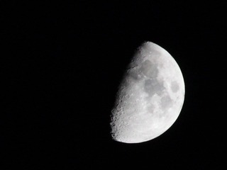 IMG_3579-moon.JPG