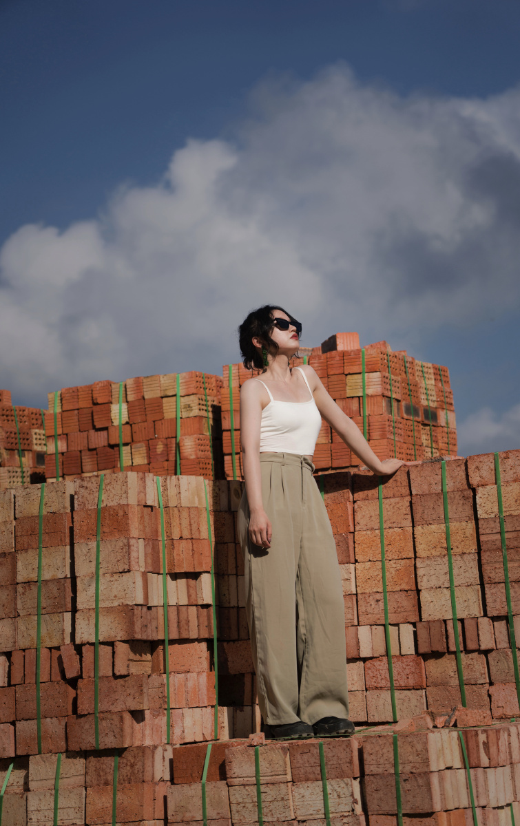 工地搬砖艺术家