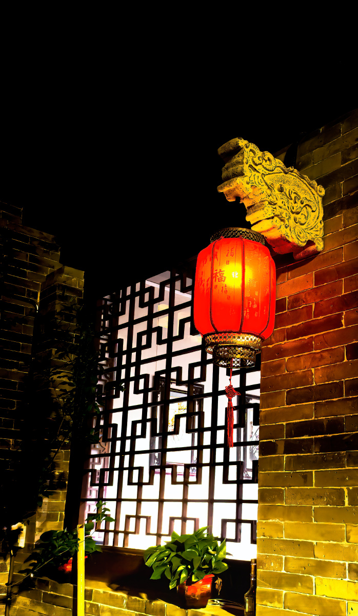 农家院子里的红灯笼