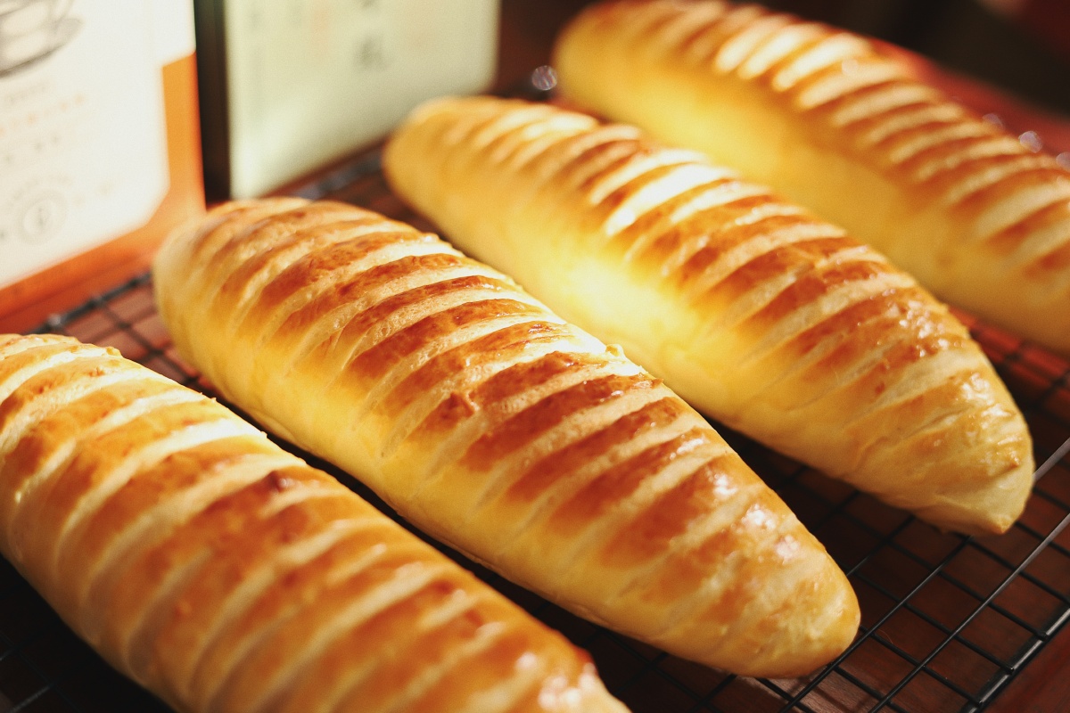 经典欧式维也纳面包 毛毛虫面包 - 静流_ - 图虫