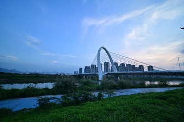 156703A5-0C4D-489D-894C-717CC12CC65C/L0/001