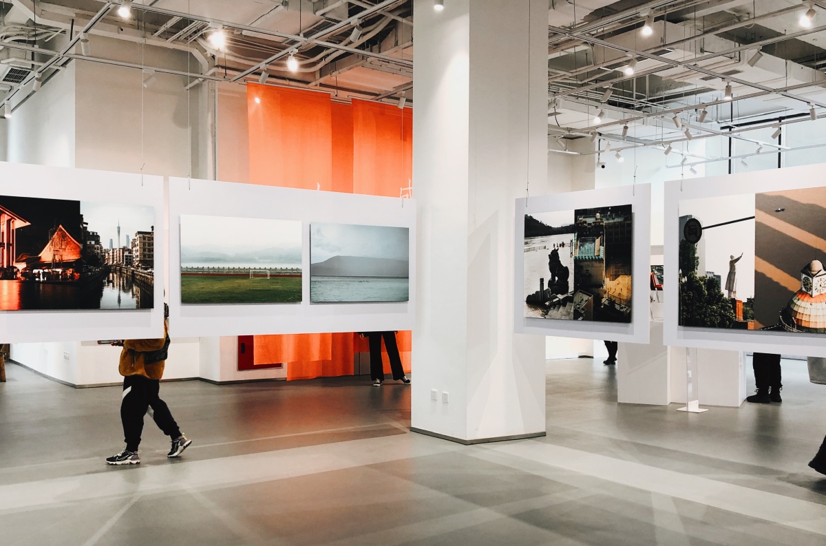 人间成都朱毁毁摄影展