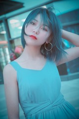 001