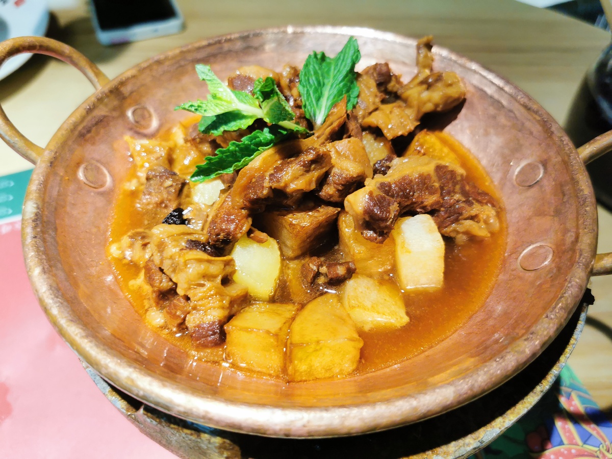 铜锅黄牛肉