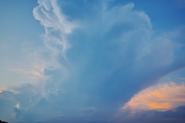 1073554