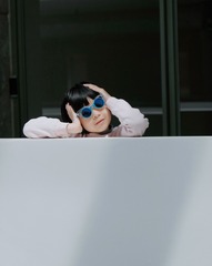 001