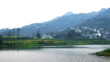 山青水秀