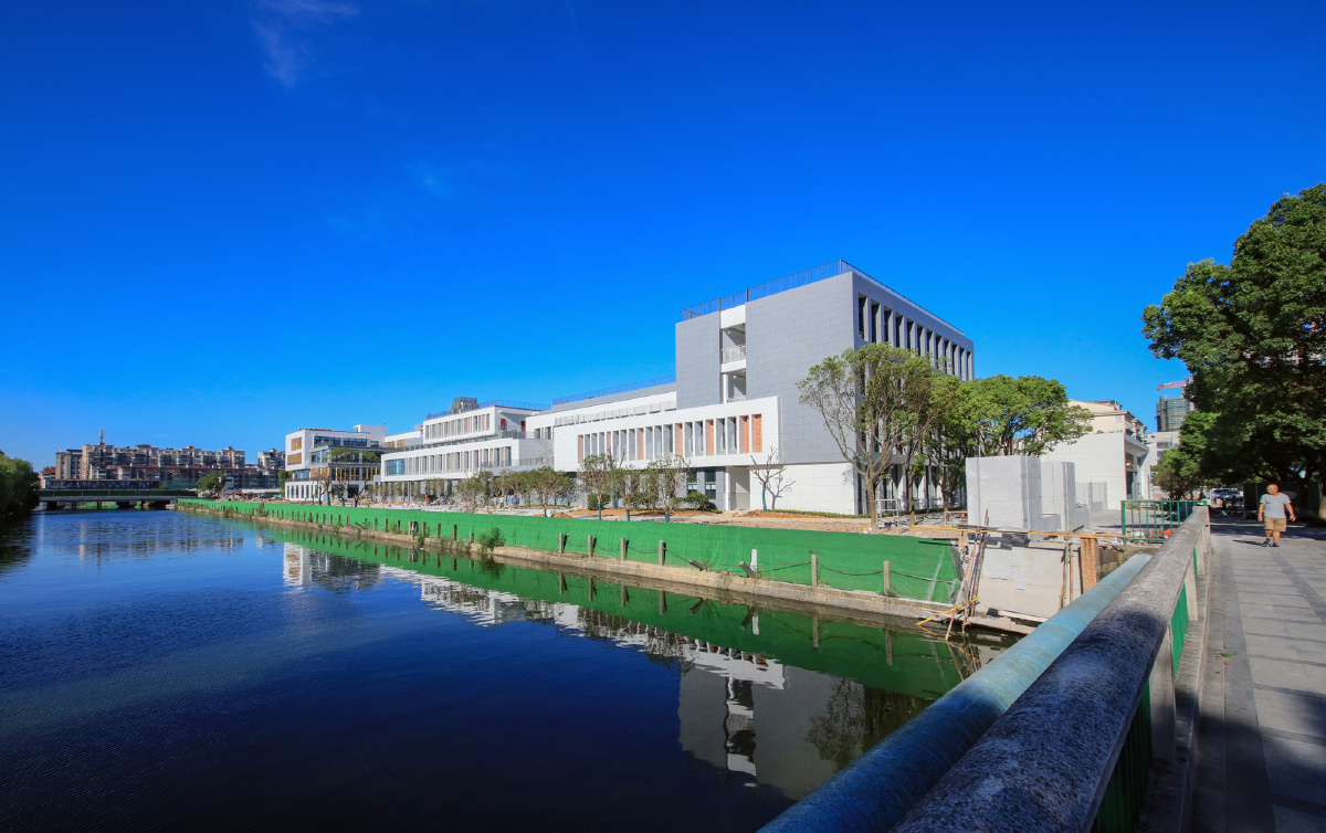 宁波北仑顾国和学校新建校园