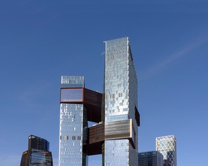 L1221103