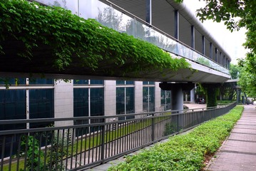 L1220485