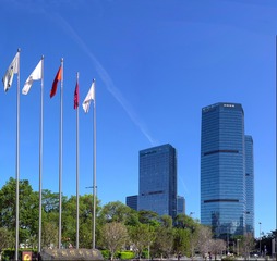 L1221025