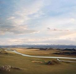 663407