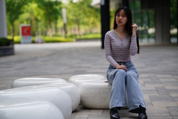 001