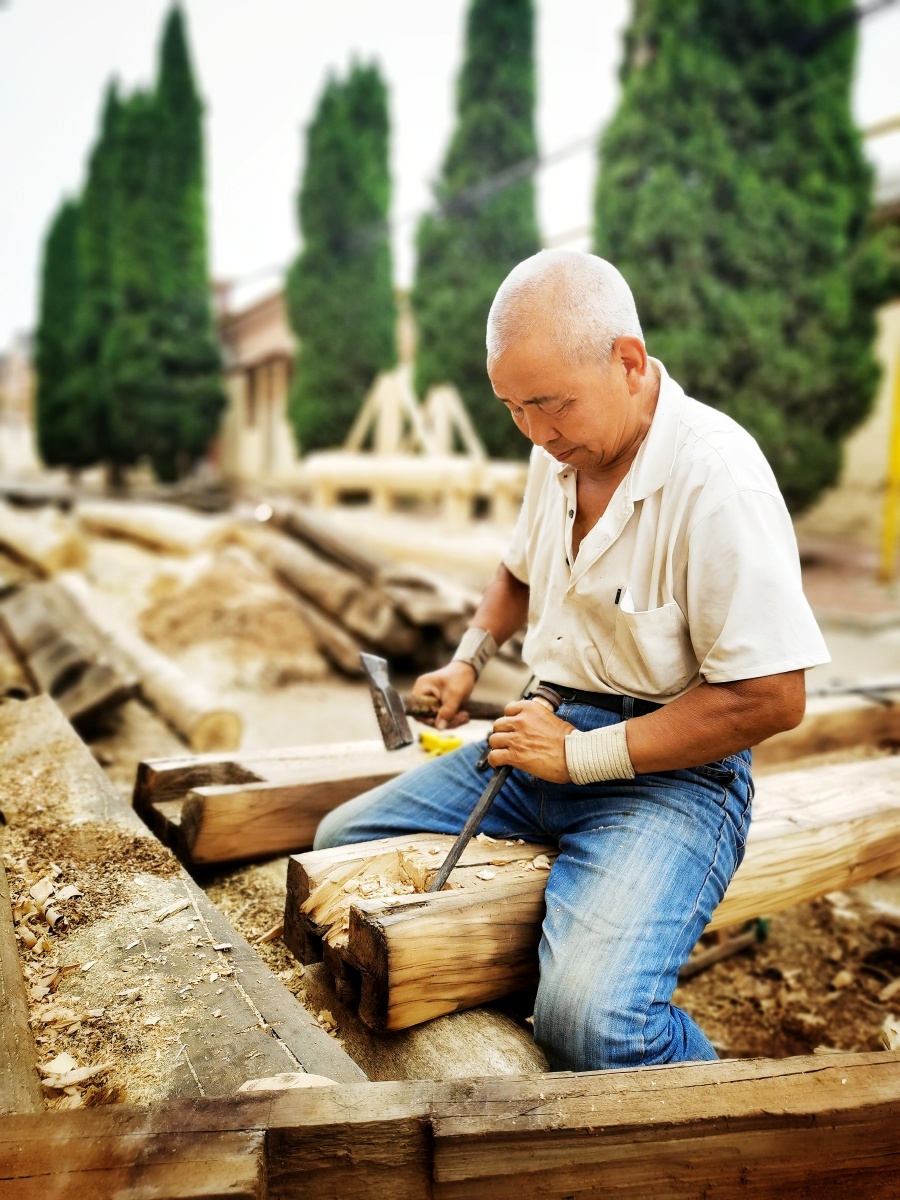 农村泥瓦,木工匠人的工作瞬间!