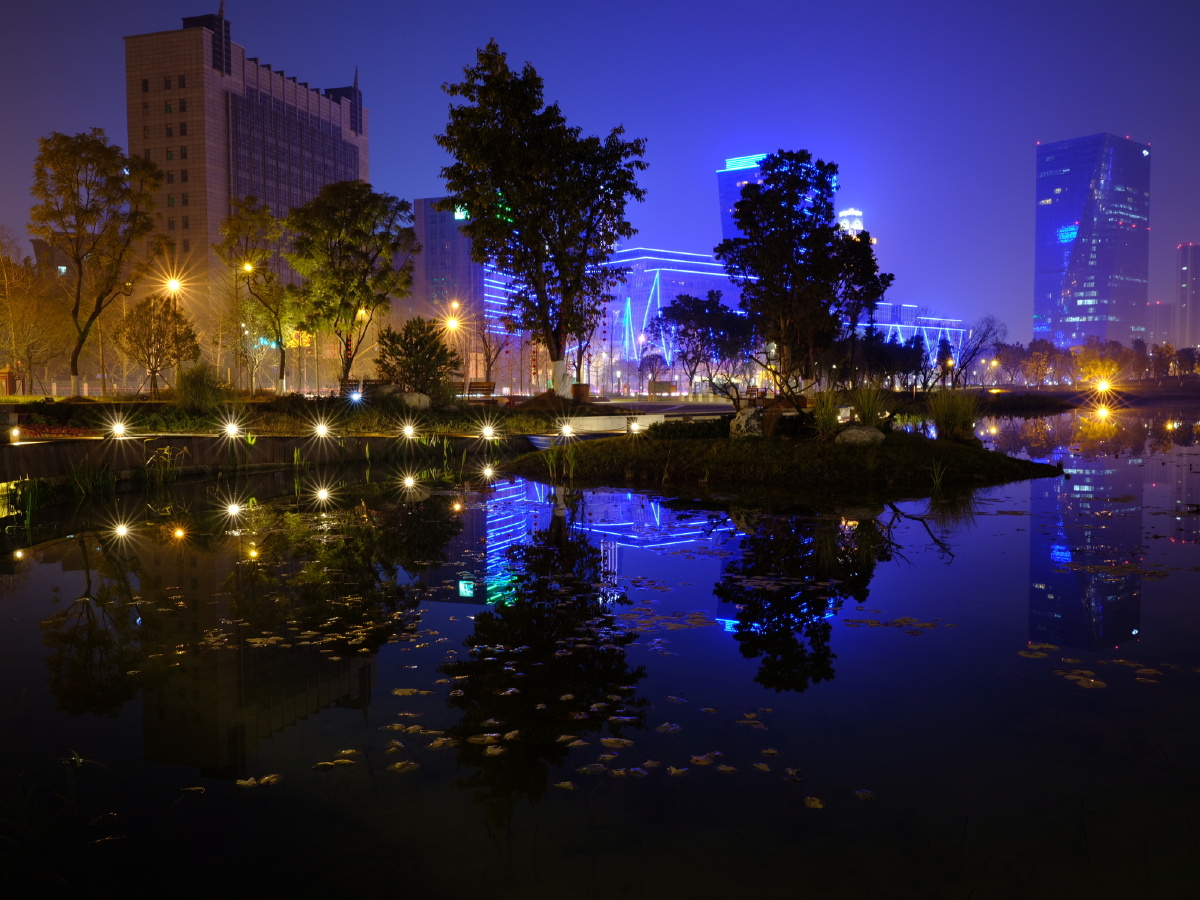 成都天府大道锦城湖公园绿道直出