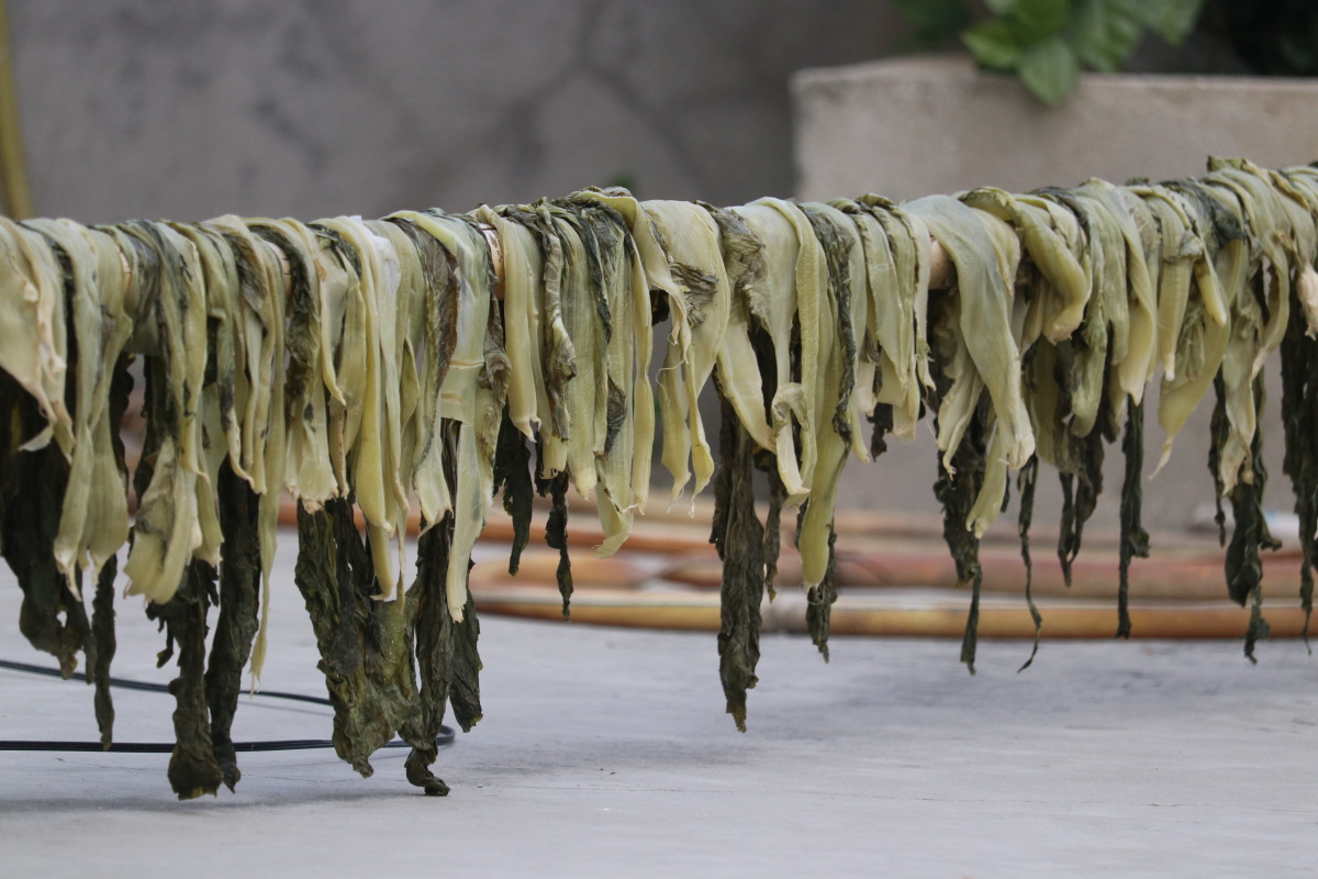 晒菜干乡间美食