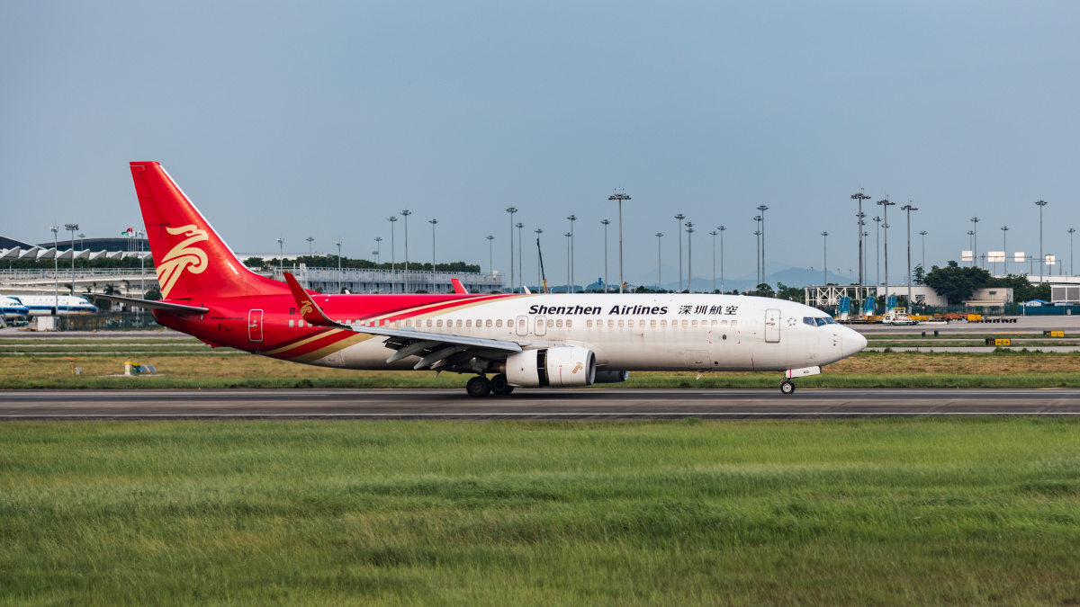 广州机场拍机 波音737-800