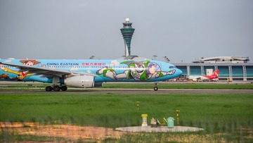787972