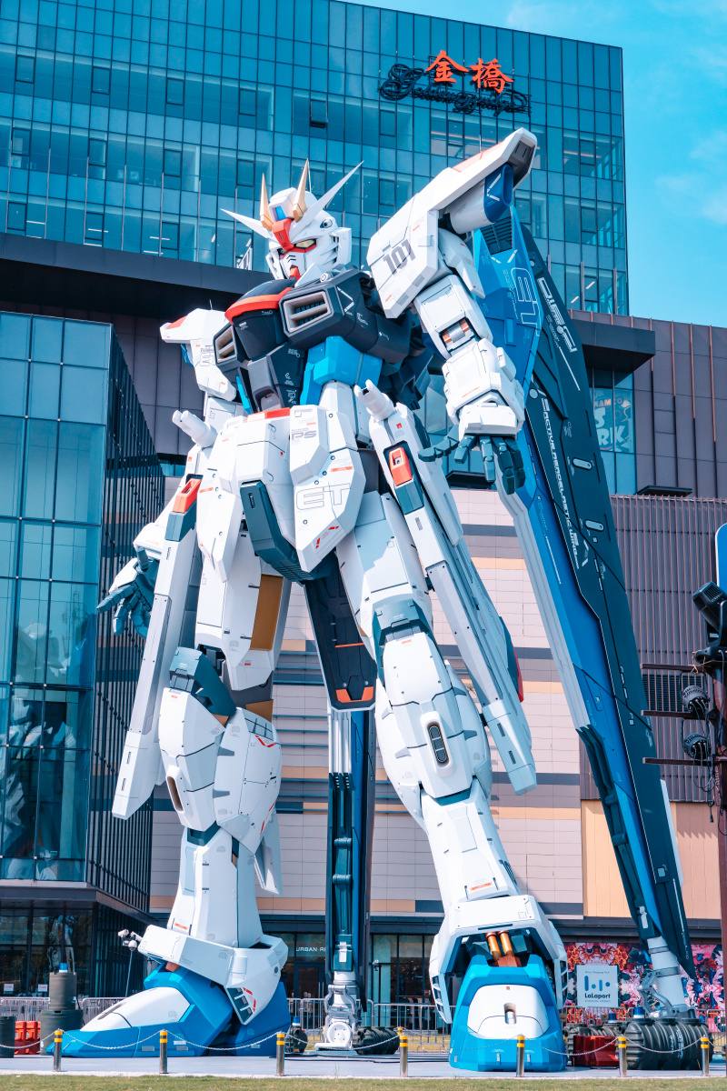 上海自由高达立像