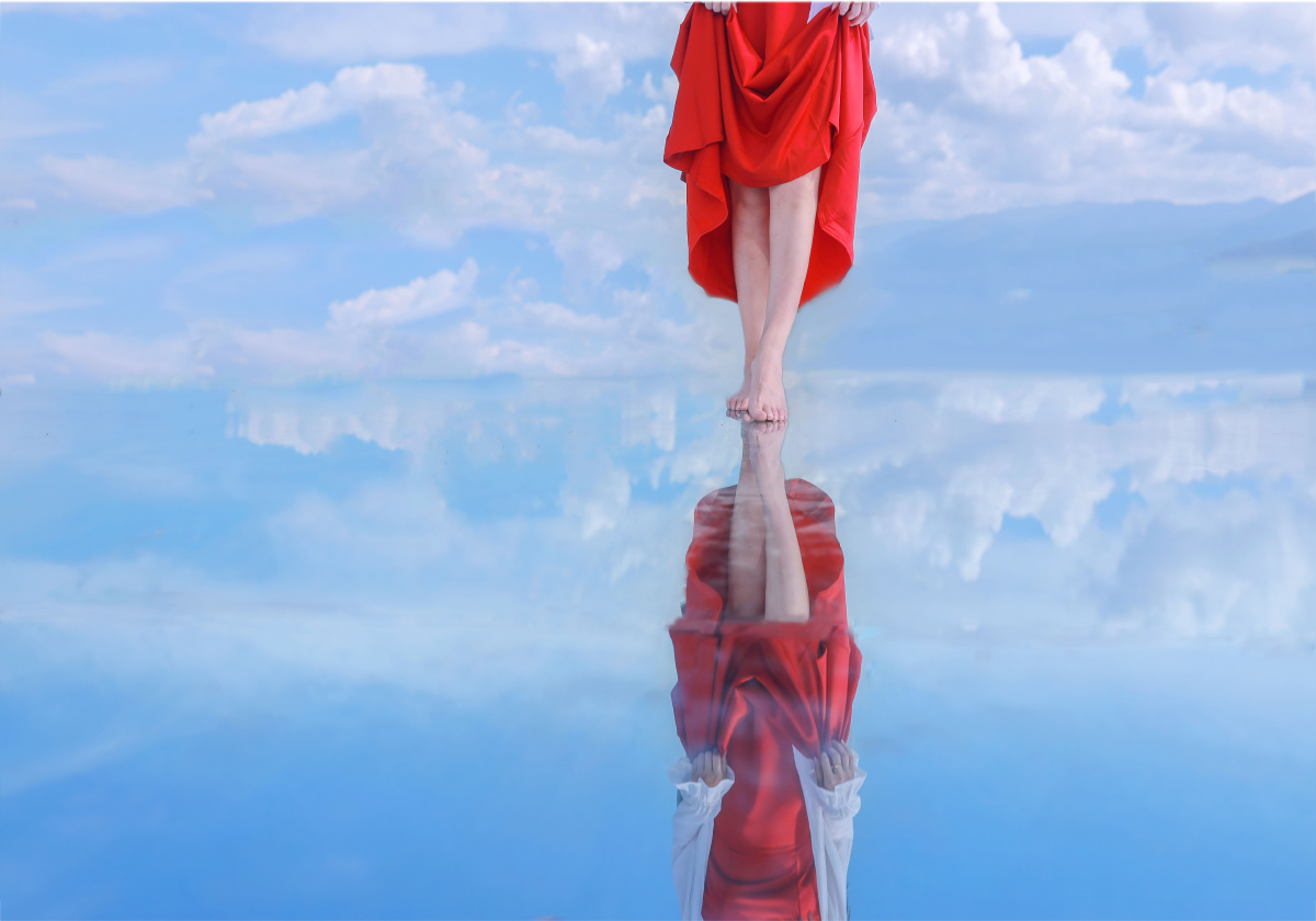 寡王旅拍第三弹大理洱海天空之镜出镜