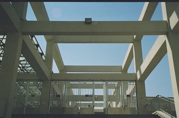 1636829