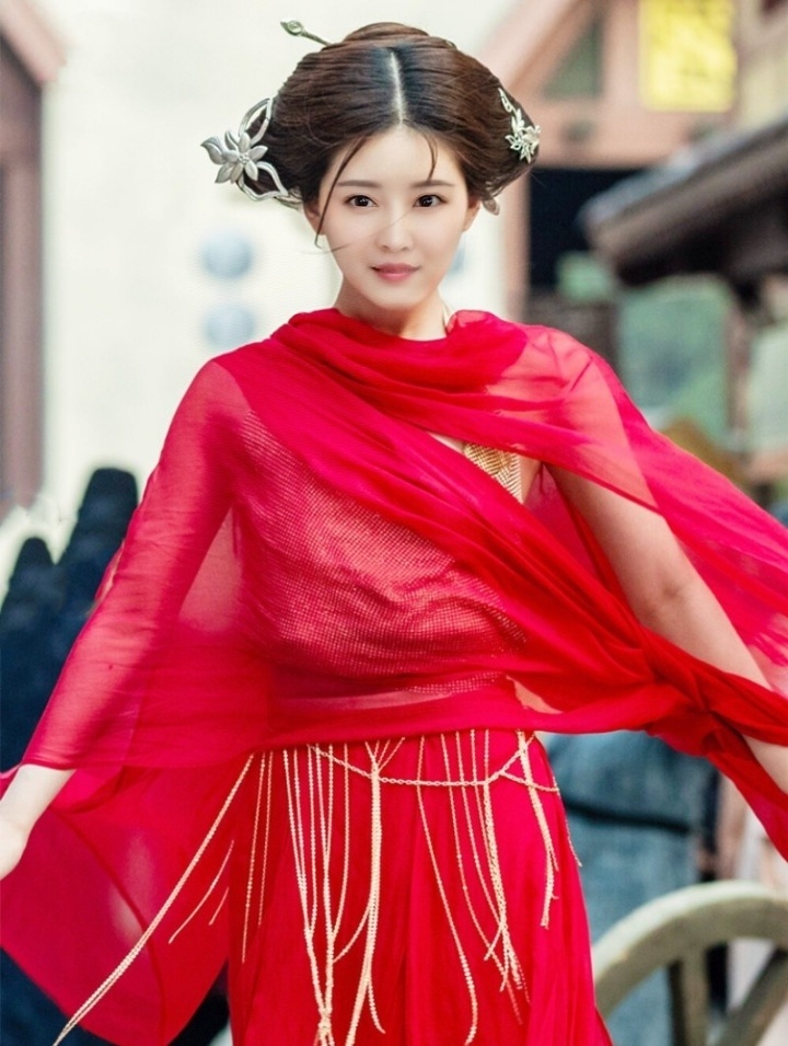 红衣美人 - 蔡阳羊 - 图虫