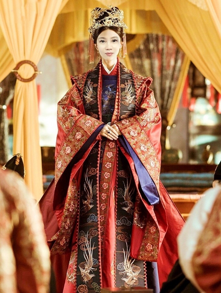 娘娘驾到——后宫艺术剧照