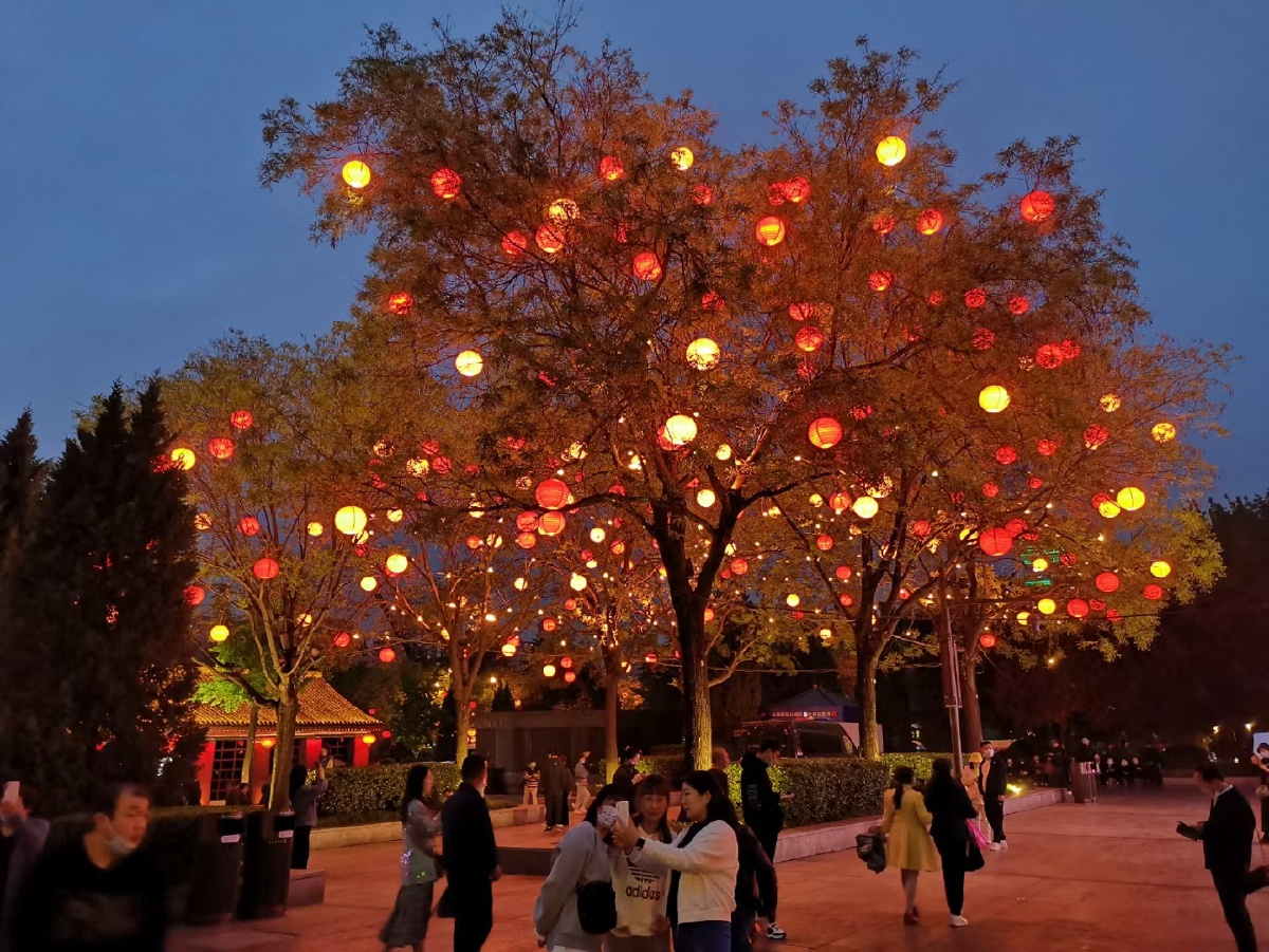 大唐不夜城姜野骑行