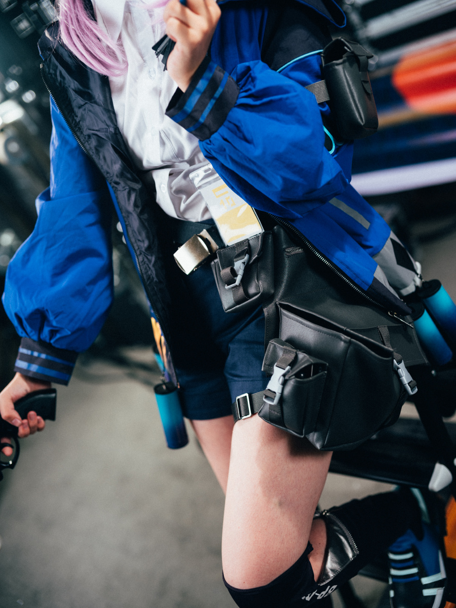 明日方舟蓝毒cos扬州104漫展场照