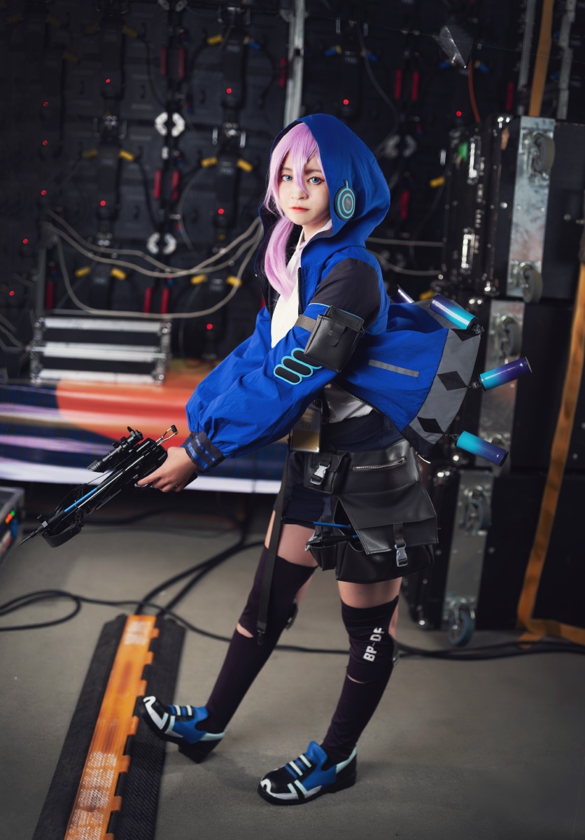 明日方舟蓝毒cos扬州104漫展场照