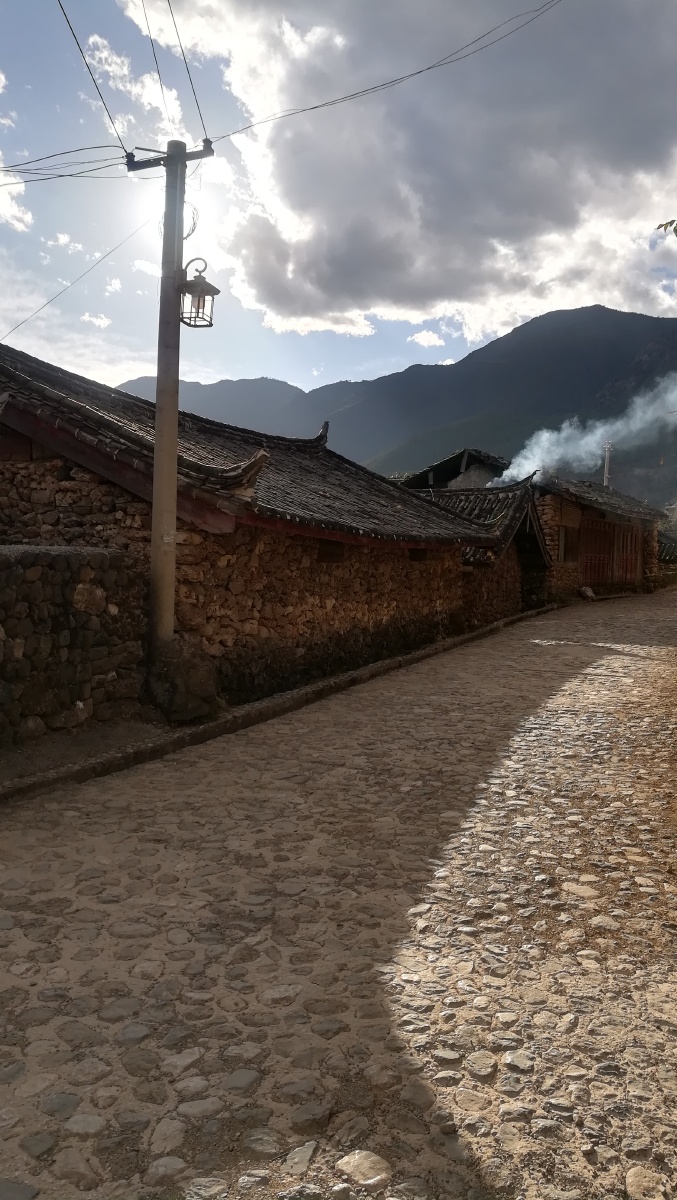丽江石头村