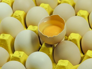 58351