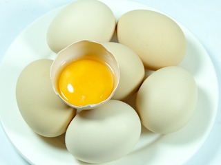 58334