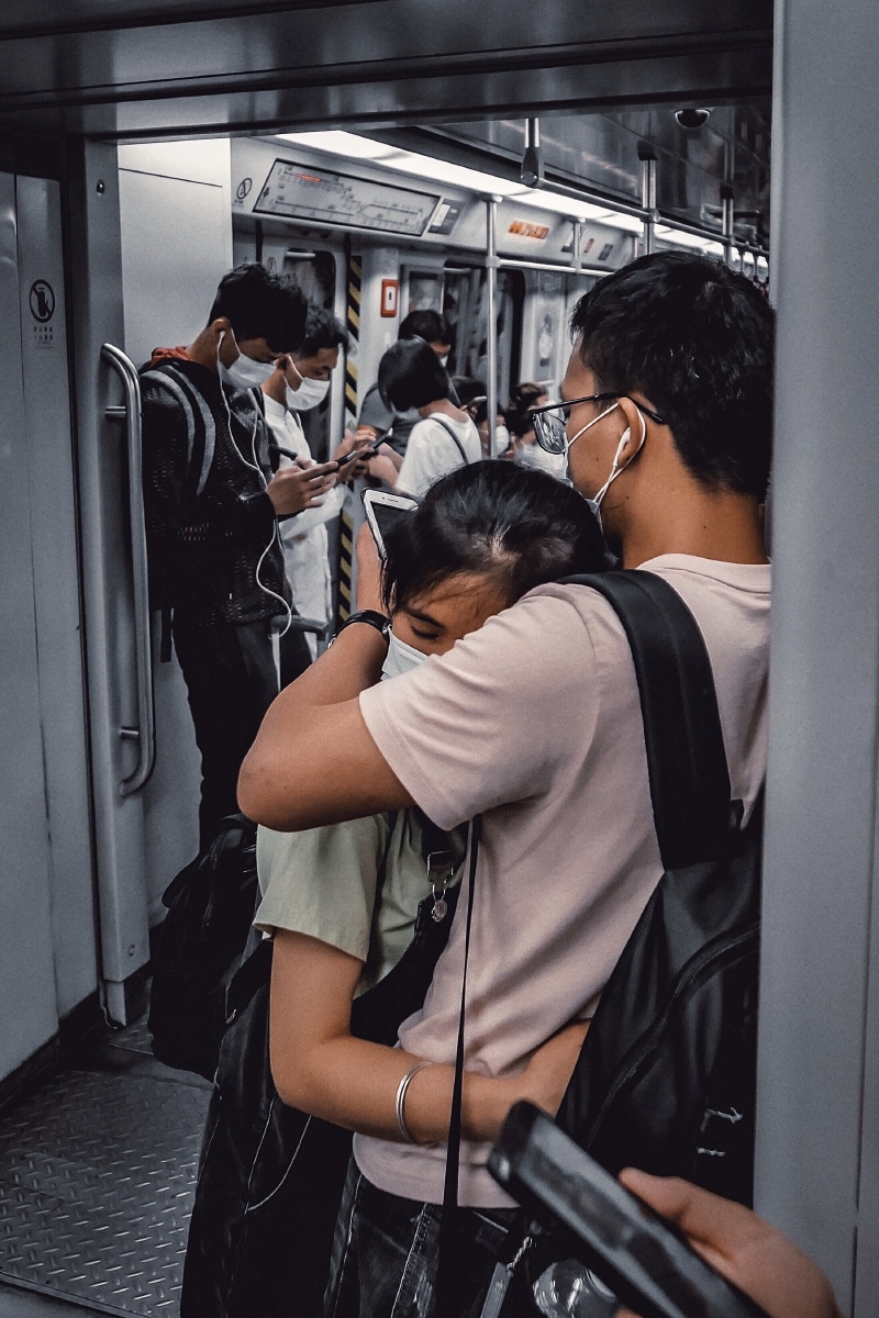 沿途与他车厢中私奔般恋爱 再挤迫都不放开 - krischung - 图虫