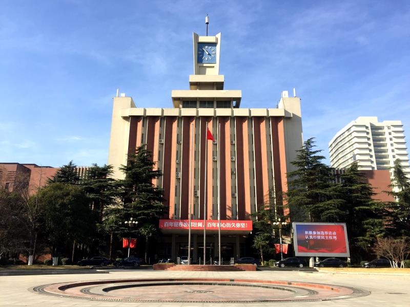 学校的钟楼 - 我爱门球颜斯林 - 图虫