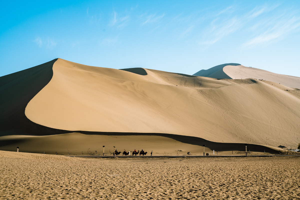 大漠风沙敦煌鸣沙山