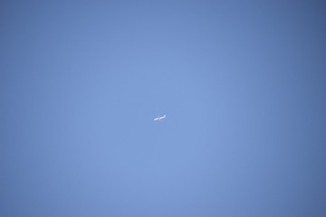 127458