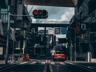 4058010