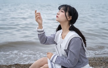 001