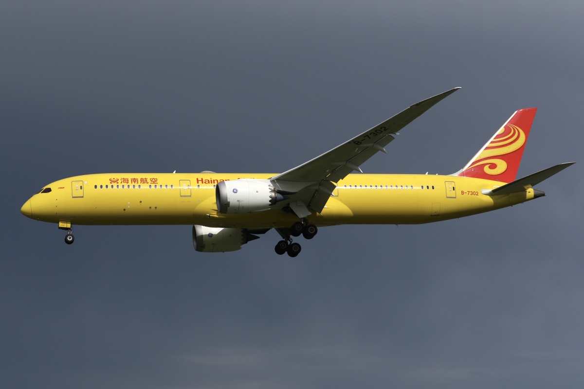 图为海南航空787900飞机降落北京此飞机为原功夫熊猫彩绘之一由于合同