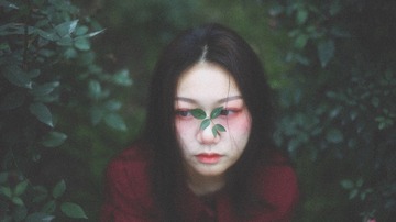 001