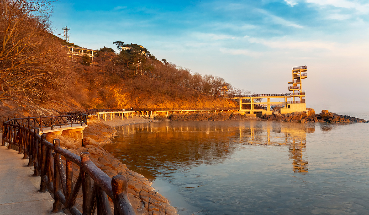 九龙山海边夜景