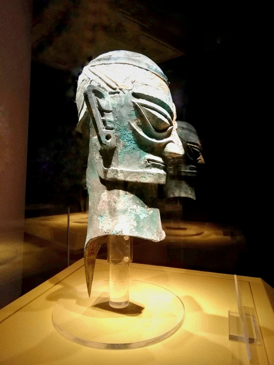 四川广汉三星堆博物馆古蜀国文物展