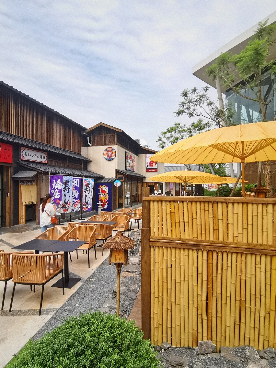 成都双流麓湖天府美食岛