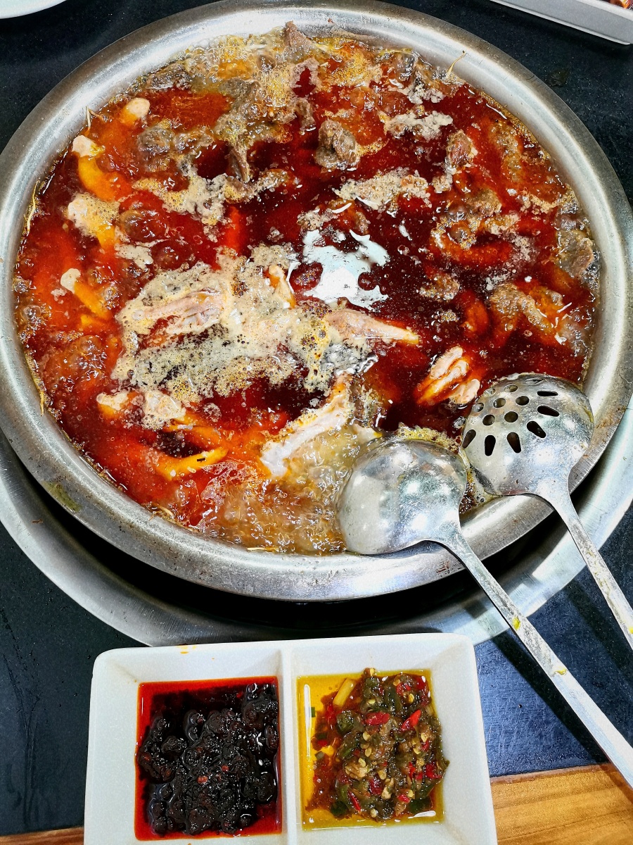 成都黑豆花牛肉火锅